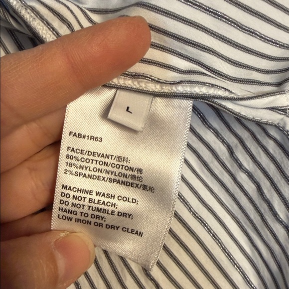 Lafayette 148 New York Buttoned Front Greyson Relaxed Striped Shirt. L - Picture 7 of 12